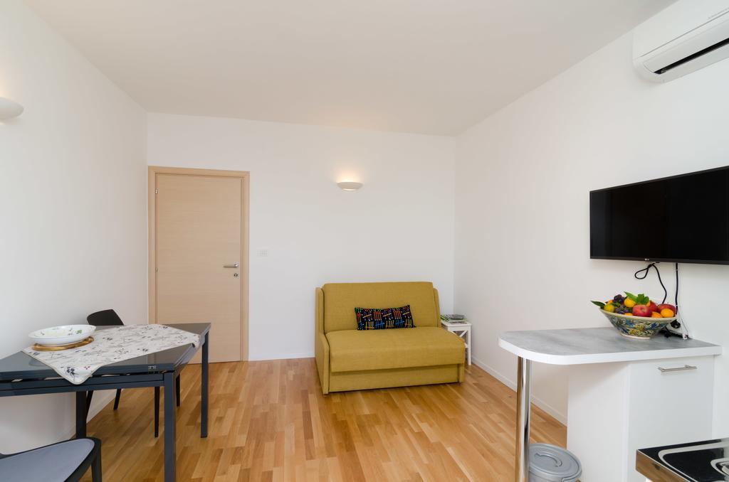 Apartment & Room Cvita Дубровник Экстерьер фото